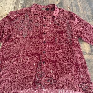 Axist Red Casual Button Down Shirt with Paisley Design 100% Silk EUC